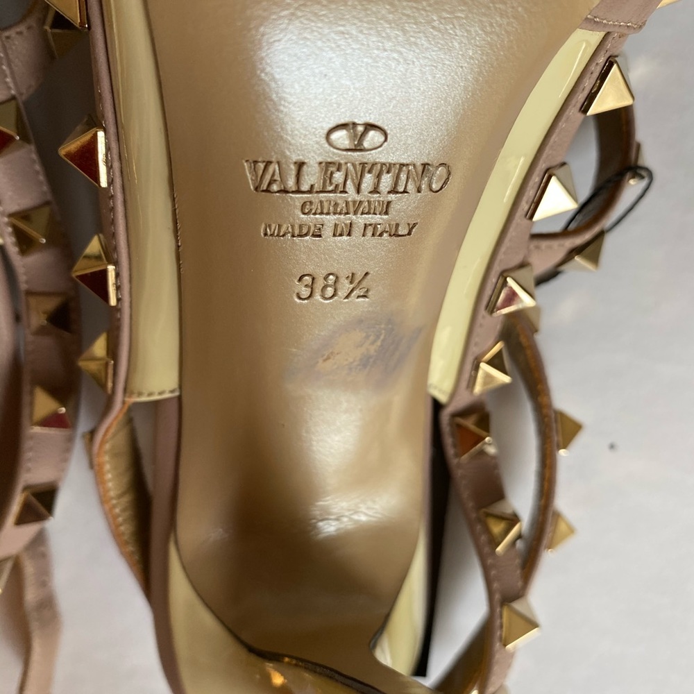 Valentino Garavani Rockstud Pointed Toe T-Strap Pumps in Ivory and Nude - Picture 8 of 9
